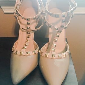 Nude Pumps w/ Studs